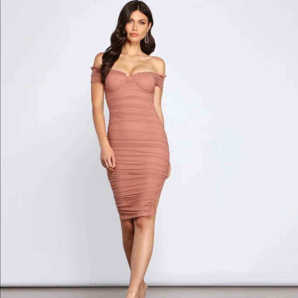 Dusty pink mesh dress